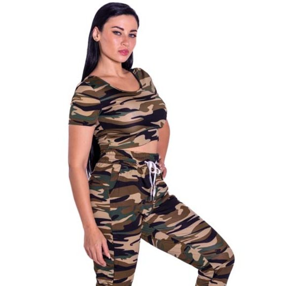 Cross Cross Back Camo Crop Top - Picture 1 of 6